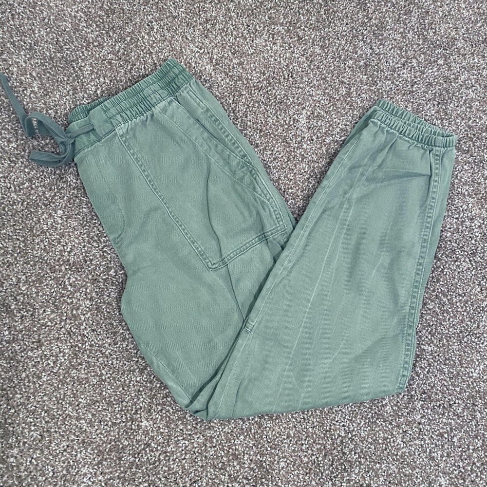 GAP Utility Joggers Size Small